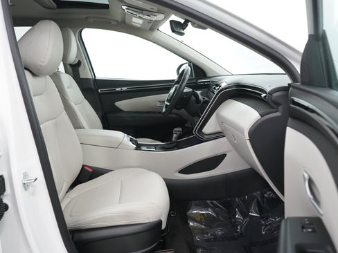 Used 2024 Hyundai Tucson SEL w/ Convenience Package AWD/4WD image 11