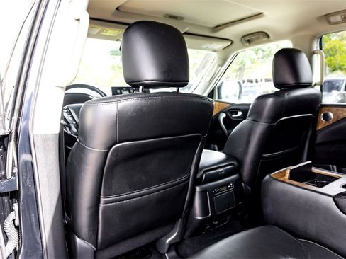 Used 2023 Nissan Armada SL w/ Captain's Chairs Package image 28