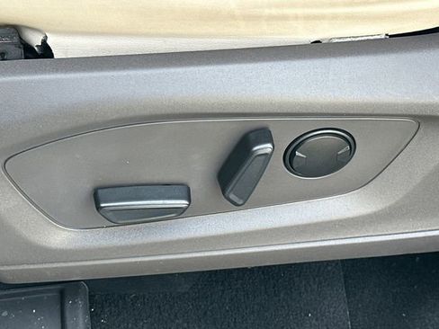 Used 2021 Ford Explorer Platinum w/ Equipment Group 601A image 42