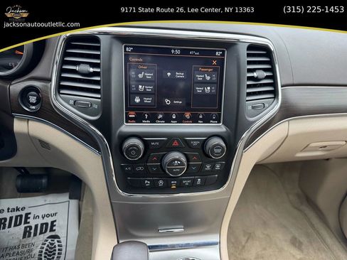 Used 2018 Jeep Grand Cherokee Overland image 7