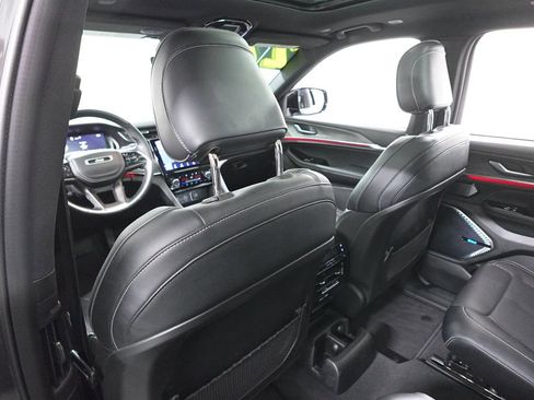 Used 2022 Jeep Grand Cherokee L Overland image 25