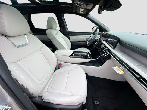 New 2026 Hyundai Tucson Limited image 30