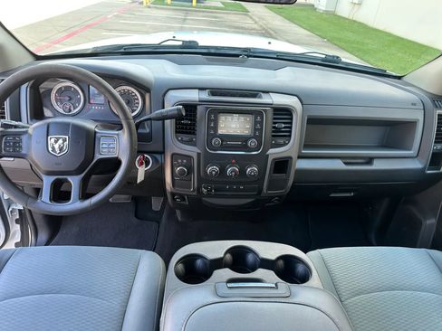 Used 2018 RAM 3500 Tradesman w/ Chrome Appearance Group AWD/4WD image 25