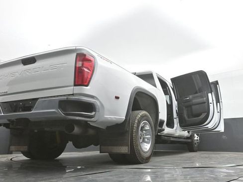Used 2023 Chevrolet Silverado 3500 LT AWD/4WD image 49