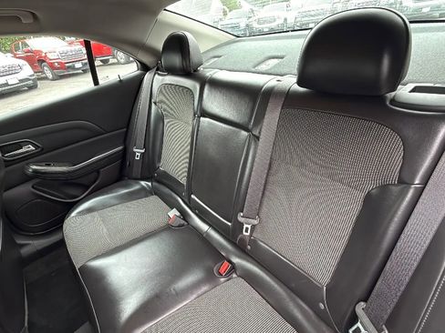 Used 2014 Chevrolet Malibu LT FWD image 17