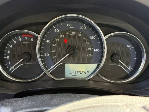 Used 2015 Toyota Corolla LE image 20