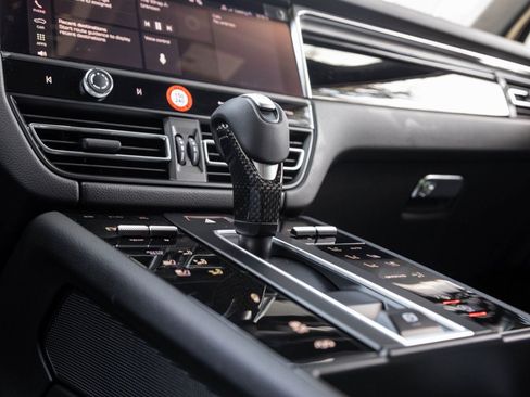 Certified 2026 Porsche Macan S AWD/4WD image 27