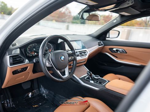Used 2020 BMW 330i xDrive Sedan w/ Premium Package image 13