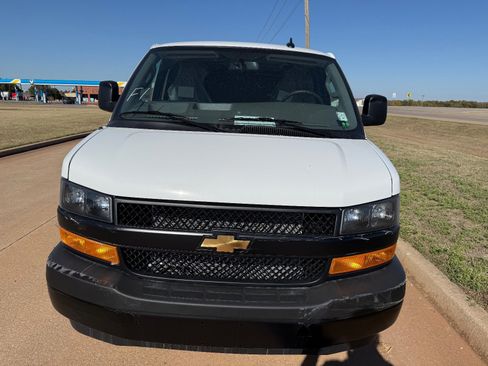 New 2025 Chevrolet Express 3500 Extended w/ Driver Convenience Package RWD image 8