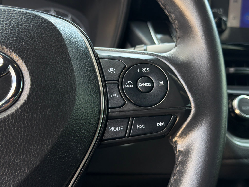 Used 2024 Toyota Corolla SE FWD image 25