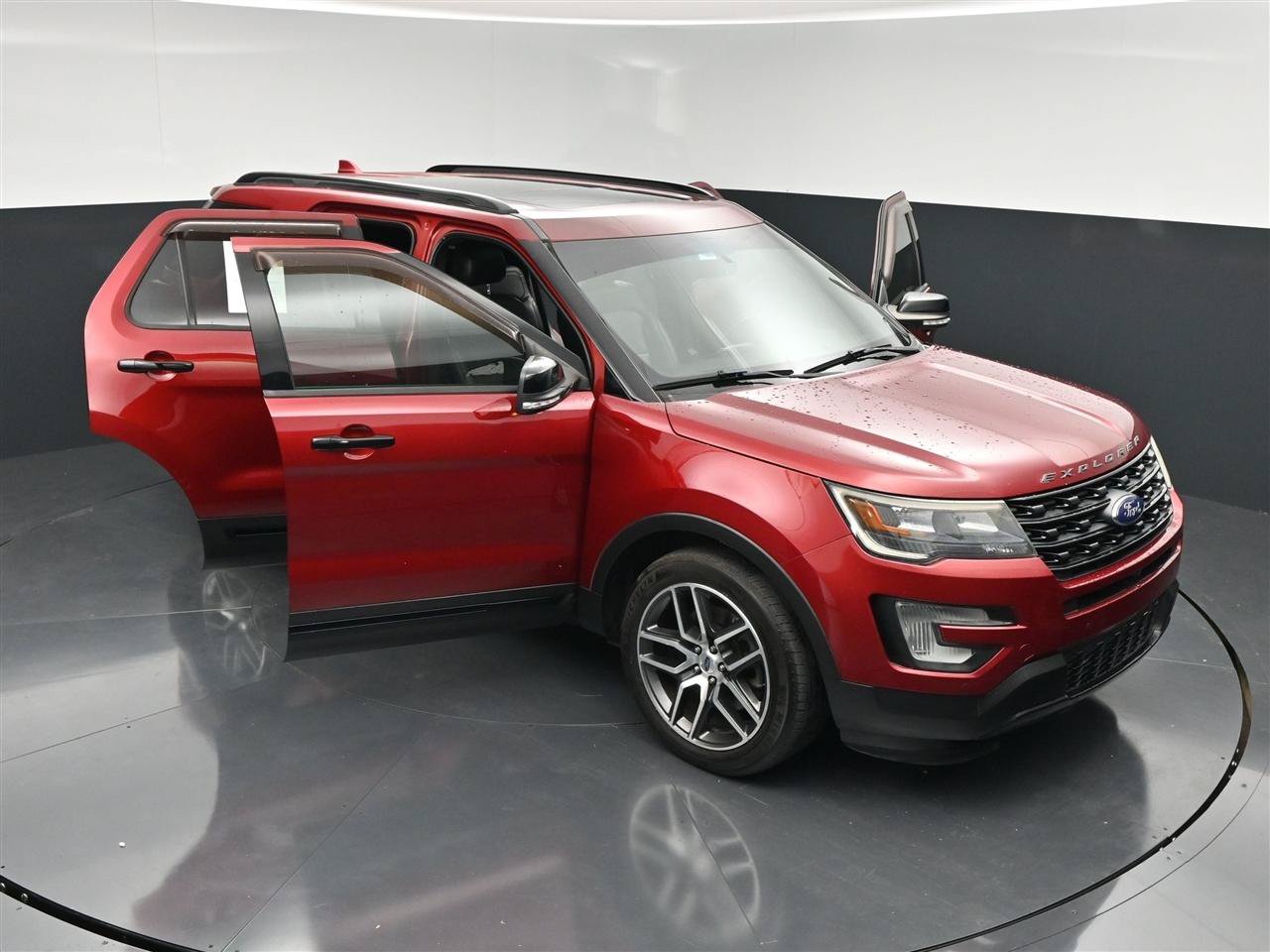Used 2017 Ford Explorer Sport w/ Equipment Group 401A AWD/4WD image 35