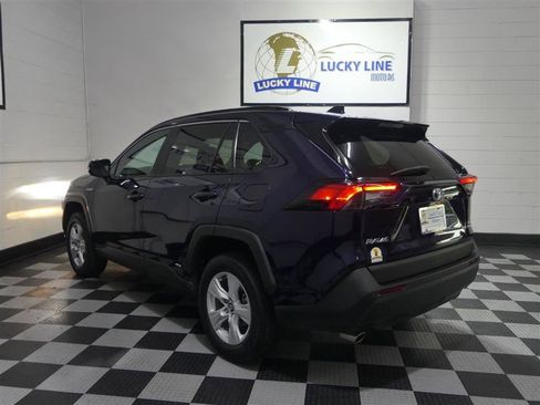 Used 2020 Toyota RAV4 XLE w/ Convenience Package AWD/4WD image 11