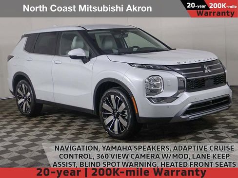 New 2026 Mitsubishi Outlander SE image 1