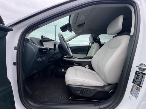 New 2025 Kia EV6 Wind AWD/4WD image 18