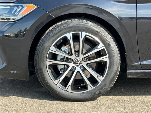 Used 2022 Volkswagen Jetta Sport image 28