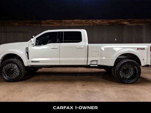 Used 2026 Ford F450 Platinum w/ FX4 Off-Road Package image 5