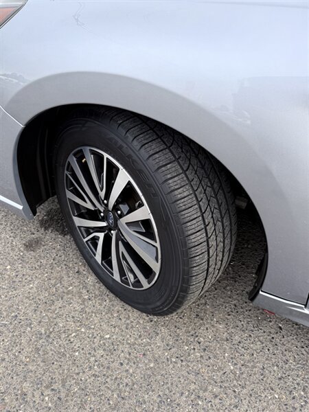 Used 2019 Subaru Legacy 2.5i Premium AWD/4WD image 20