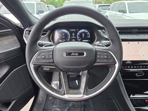 New 2026 Jeep Grand Cherokee Limited image 16