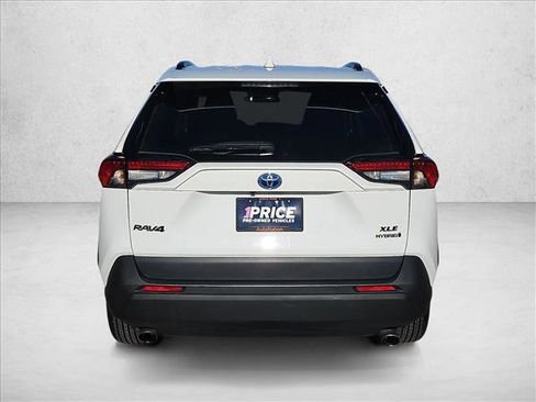 Used 2024 Toyota RAV4 XLE image 7