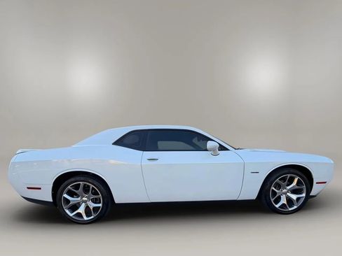 Used 2015 Dodge Challenger R/T Plus RWD image 18