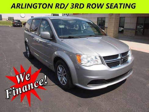 Used 2016 Dodge Grand Caravan SE FWD image 1