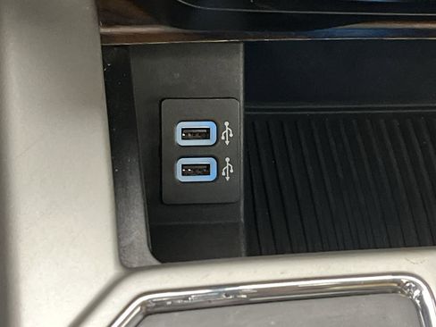 Used 2018 Ford F150 Lariat w/ Equipment Group 502A Luxury image 26