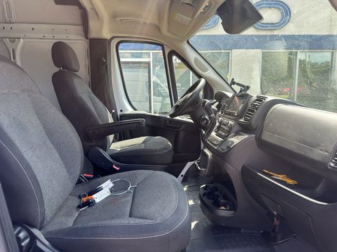 Used 2023 RAM ProMaster 2500 FWD image 10