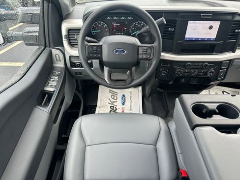 New 2026 Ford F250 XL w/ XL Chrome Package image 6