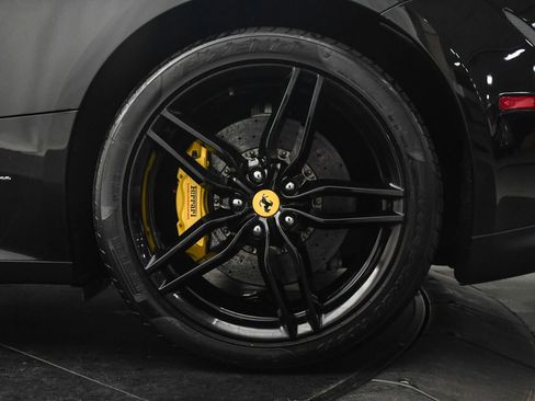 Used 2015 Ferrari FF Black image 33