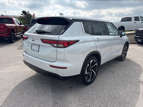 Used 2022 Mitsubishi Outlander ES AWD/4WD image 5