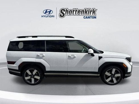 Used 2026 Hyundai Santa Fe Limited AWD/4WD image 4