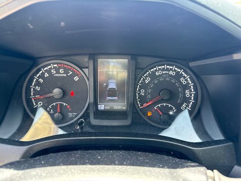Used 2023 Toyota Tacoma SR w/ SR Convenience Package RWD image 13