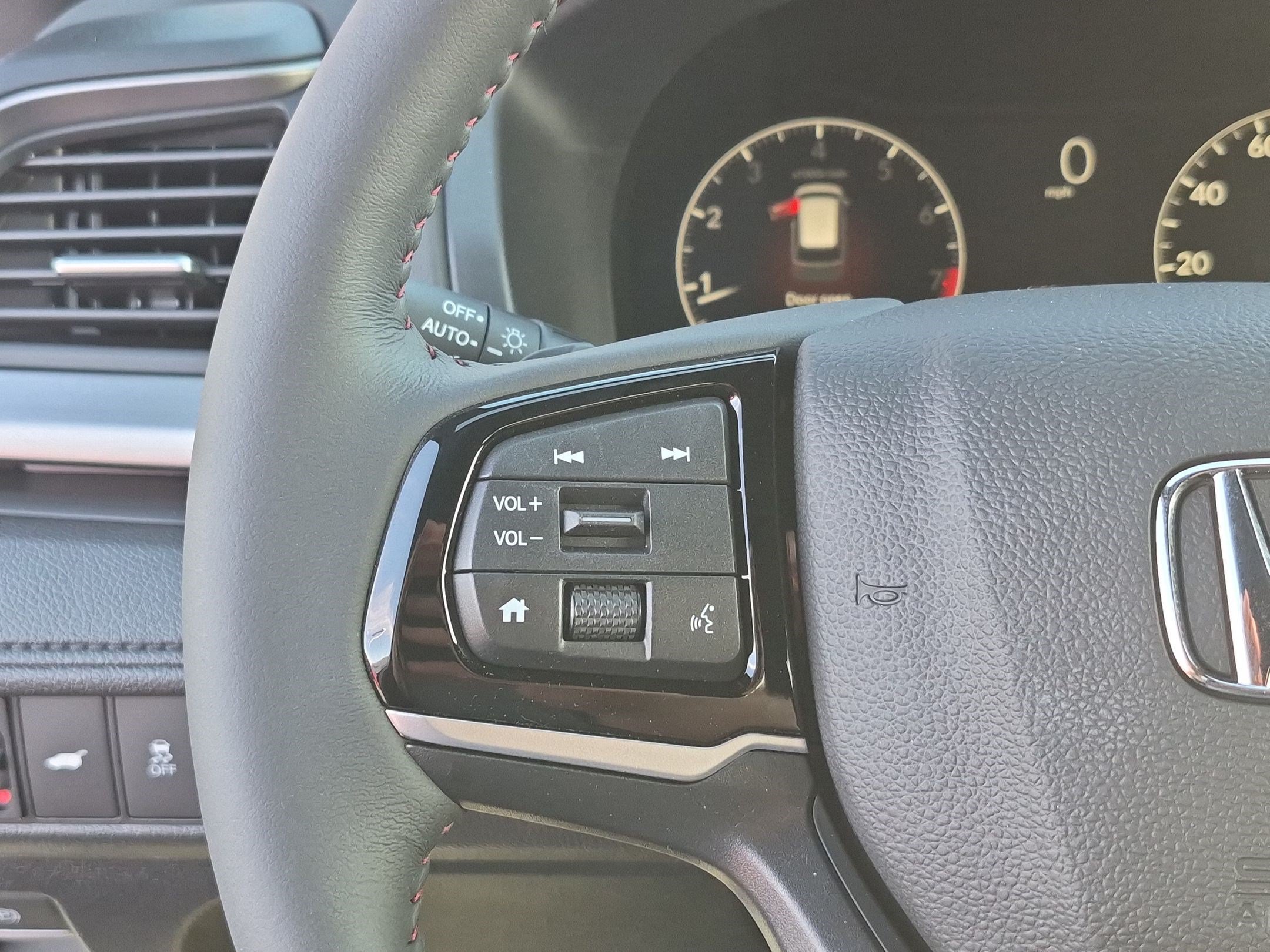 New 2026 Honda Odyssey Sport-L image 17