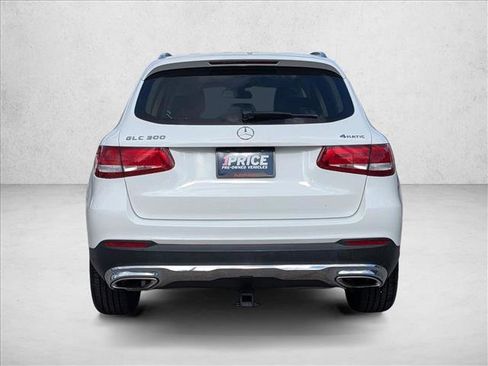 Used 2018 Mercedes-Benz GLC 300 4MATIC image 7