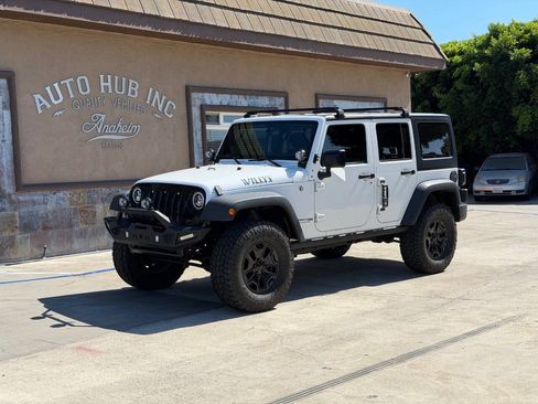Used 2018 Jeep Wrangler Unlimited Sport AWD/4WD image 1