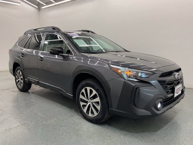 Used 2025 Subaru Outback Premium AWD/4WD image 8