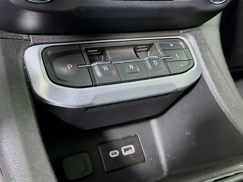 Used 2021 GMC Acadia SLE w/ Driver Convenience Package AWD/4WD image 8