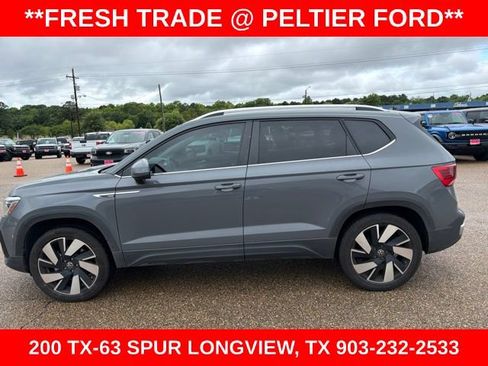 Used 2024 Volkswagen Taos SEL AWD/4WD image 17