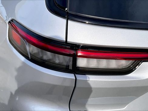 New 2025 Jeep Grand Cherokee L Limited image 14