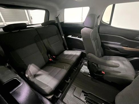 Used 2023 GMC Acadia SLE w/ LPO, Black Accent Package image 27