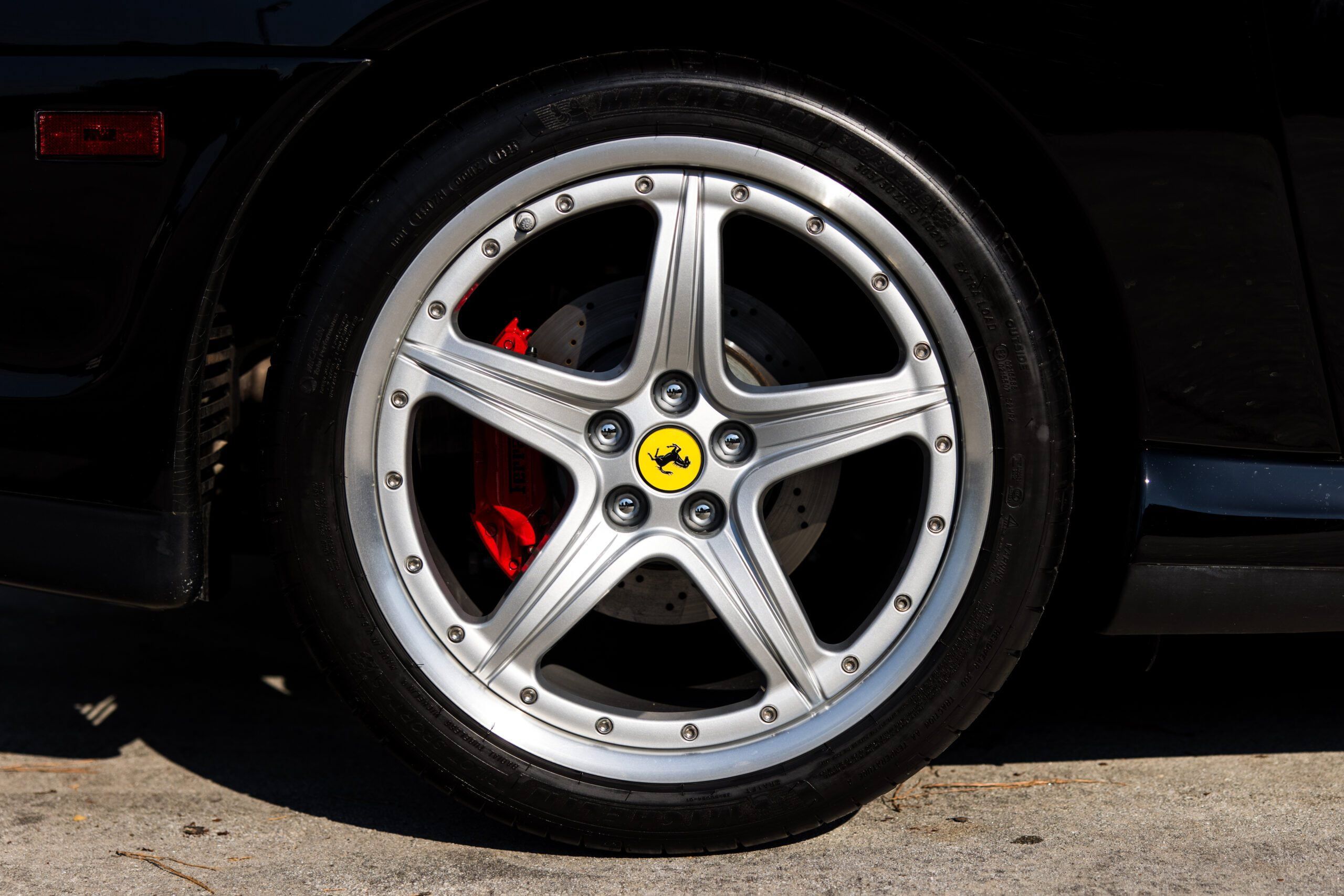 Used 2003 Ferrari 575M Maranello RWD image 16
