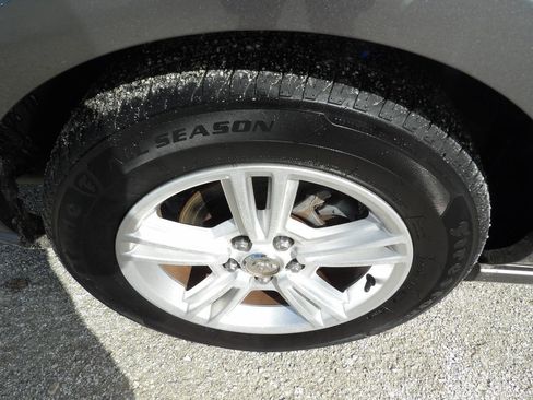 Used 2013 Ford Mustang V6 2dr Convertible image 17