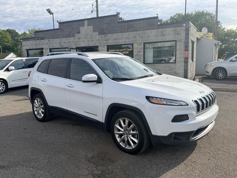 Used 2016 Jeep Cherokee Limited FWD image 7