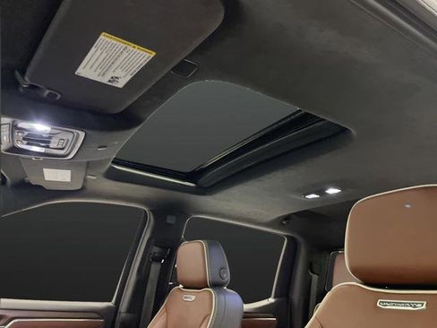 Used 2024 GMC Sierra 1500 Denali Ultimate image 7