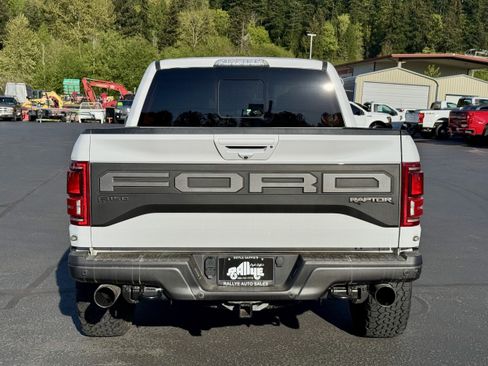 Used 2019 Ford F150 Raptor w/ Equipment Group 802A Luxury AWD/4WD image 5