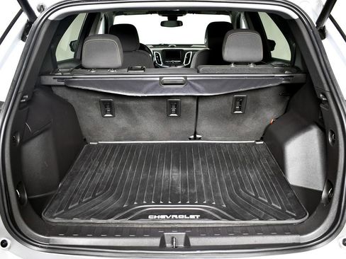 Used 2022 Chevrolet Equinox LT w/ Driver Convenience Package image 47