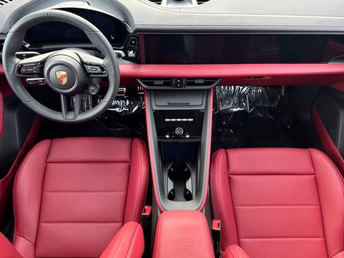 Used 2024 Porsche Macan 4 Electric image 6