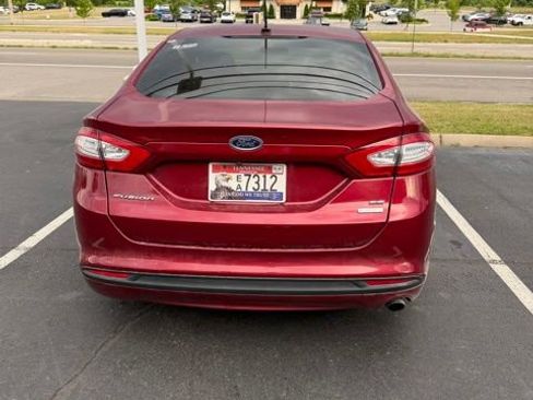 Used 2015 Ford Fusion SE FWD image 5