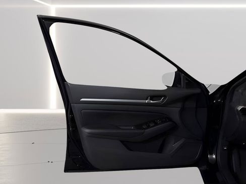 Used 2025 Nissan Altima 2.5 SL image 19