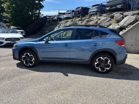 Used 2023 Subaru Crosstrek 2.5i Limited w/ Moonroof Package AWD/4WD image 3